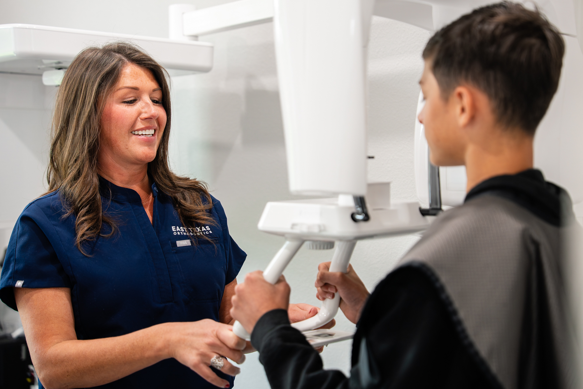 Invisalign vs. Traditional Braces: How to Choose